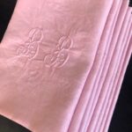 serviettes rose poudré