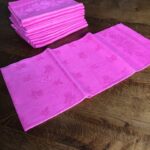 12 serviettes de table damassé fuschia